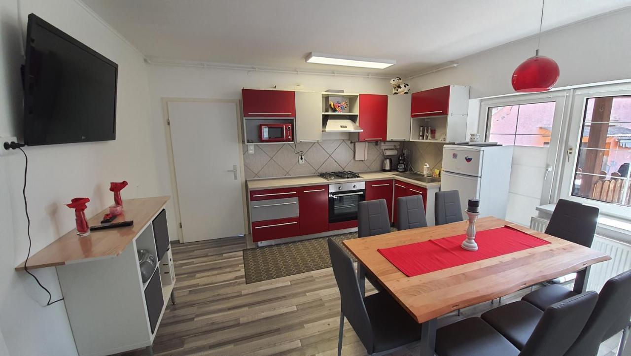 Apartma4Us มาริบอร์ ภายนอก รูปภาพ